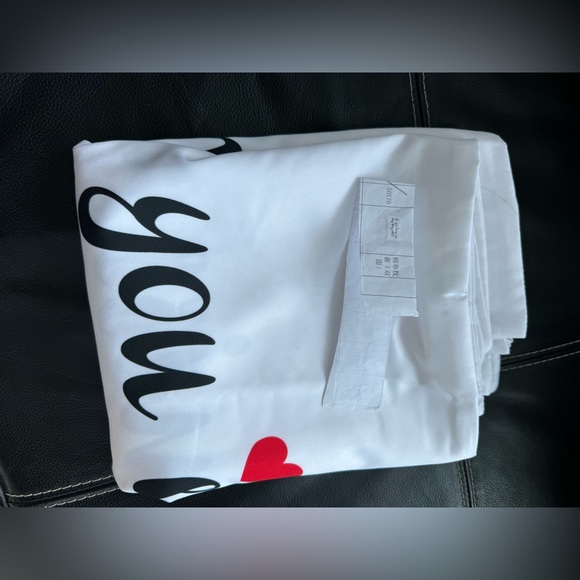 3 ❤️ white pillow cases size 50 x 70 cm double side print pattern. - Picture 9 of 9